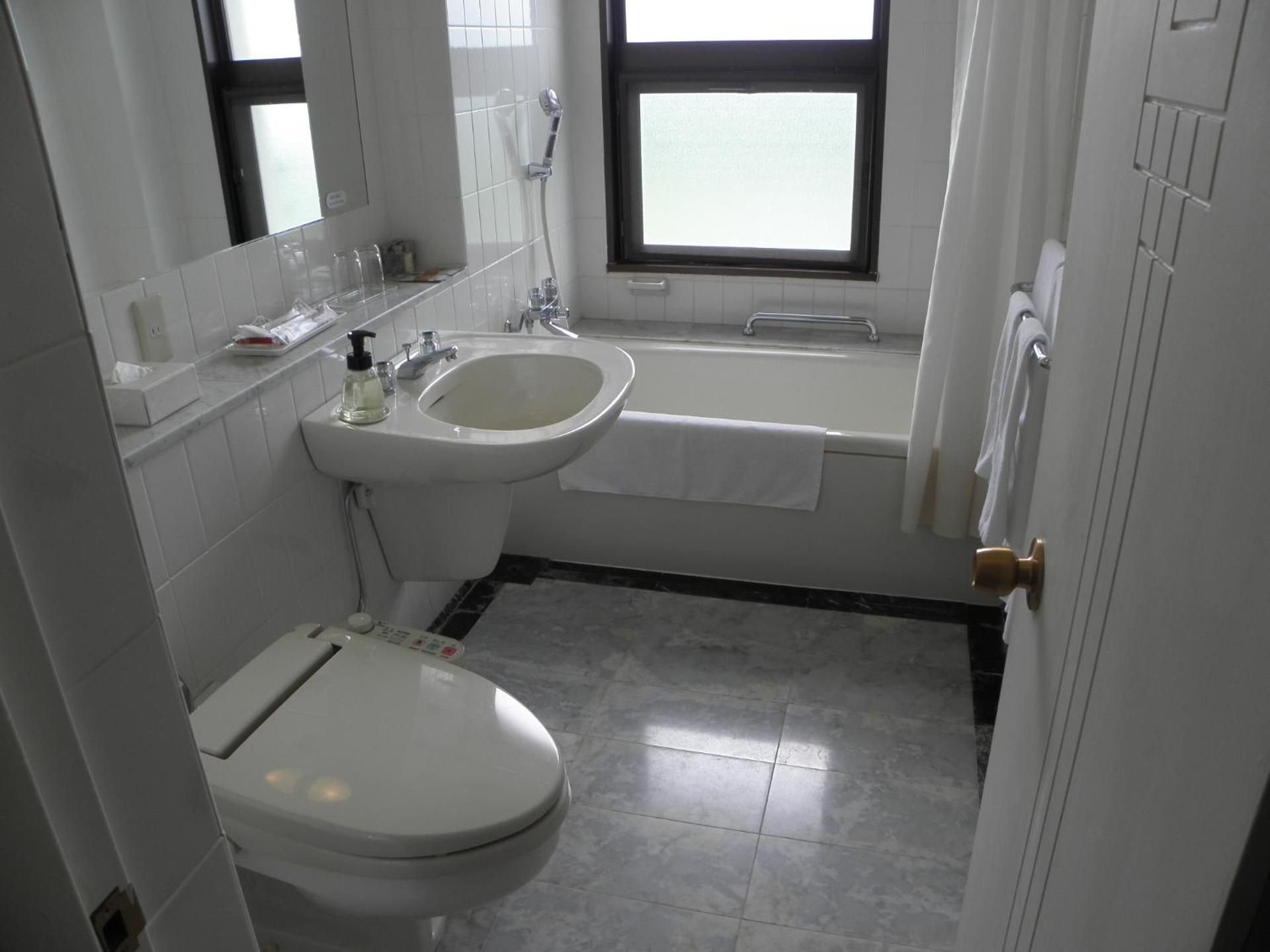 Twin Room with Sea View