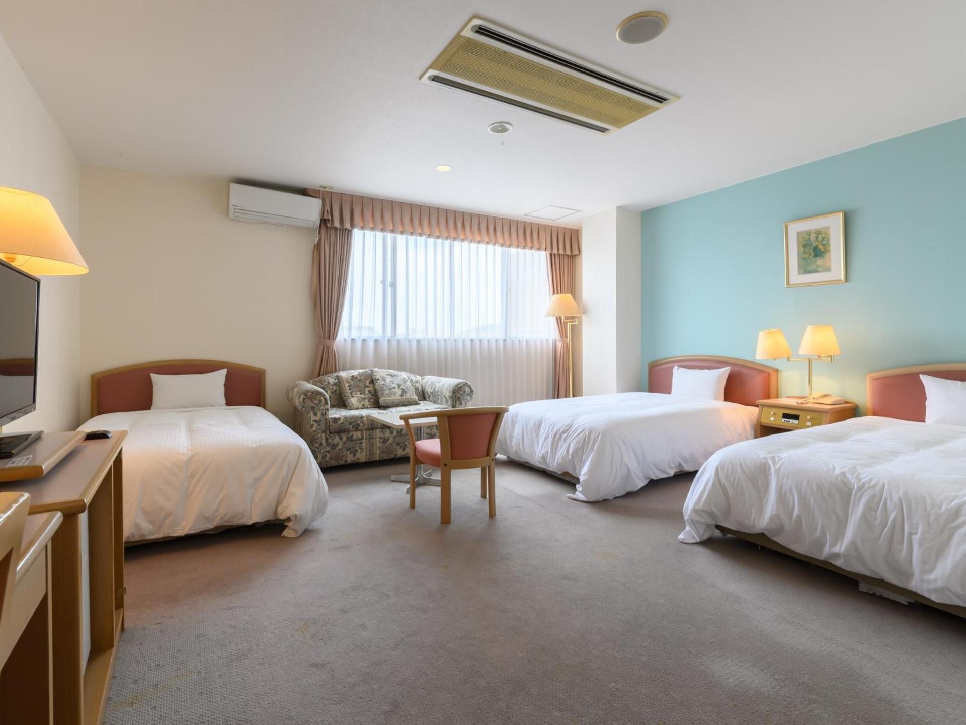 Triple Room