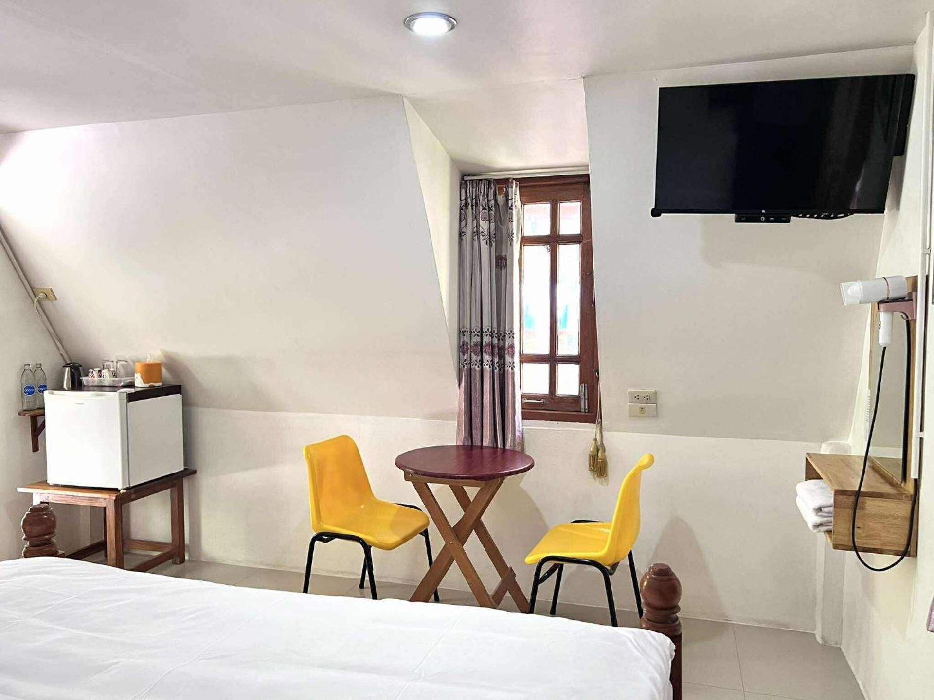 Bungalow Room