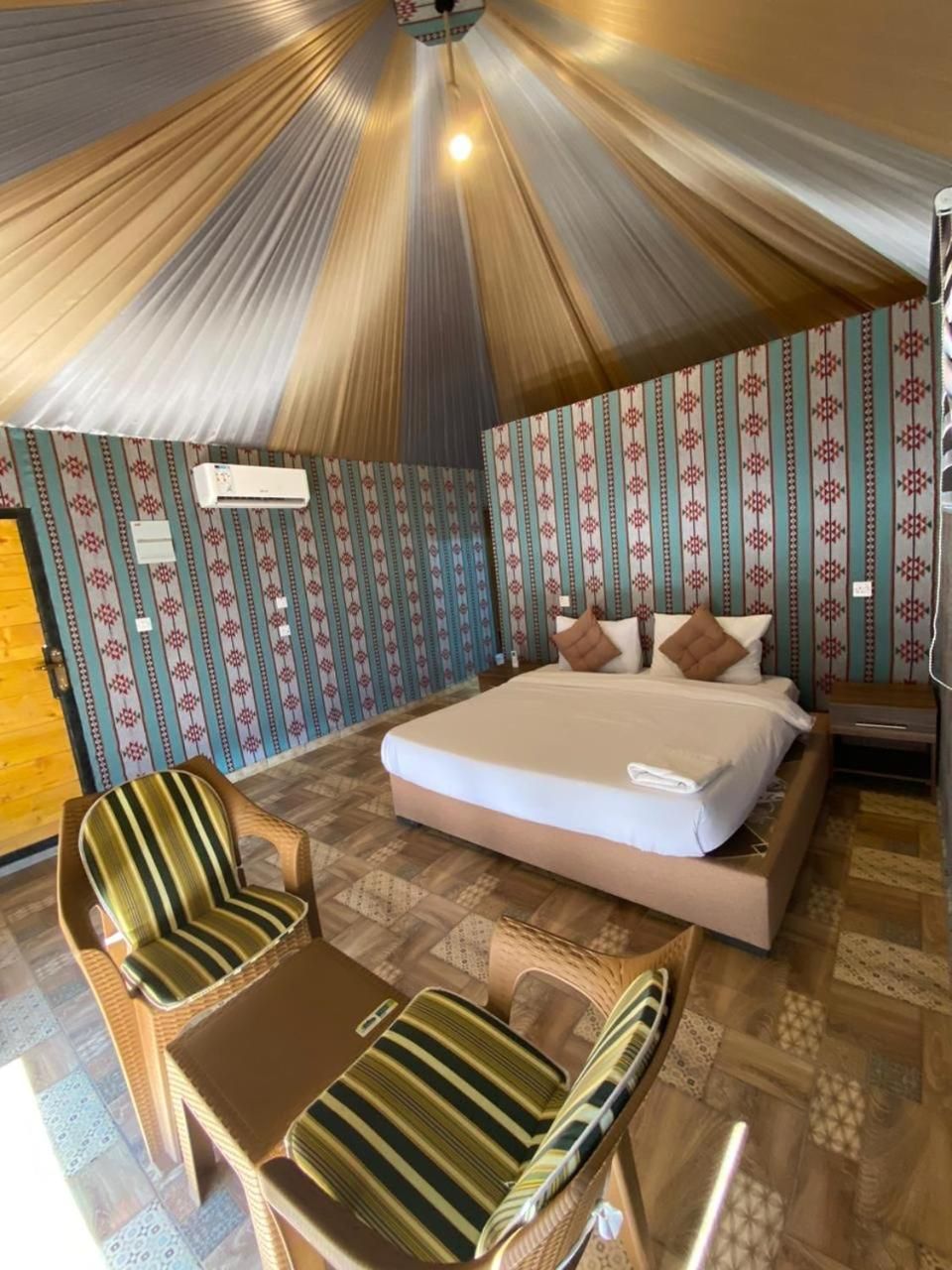 Double Room with Mountain View