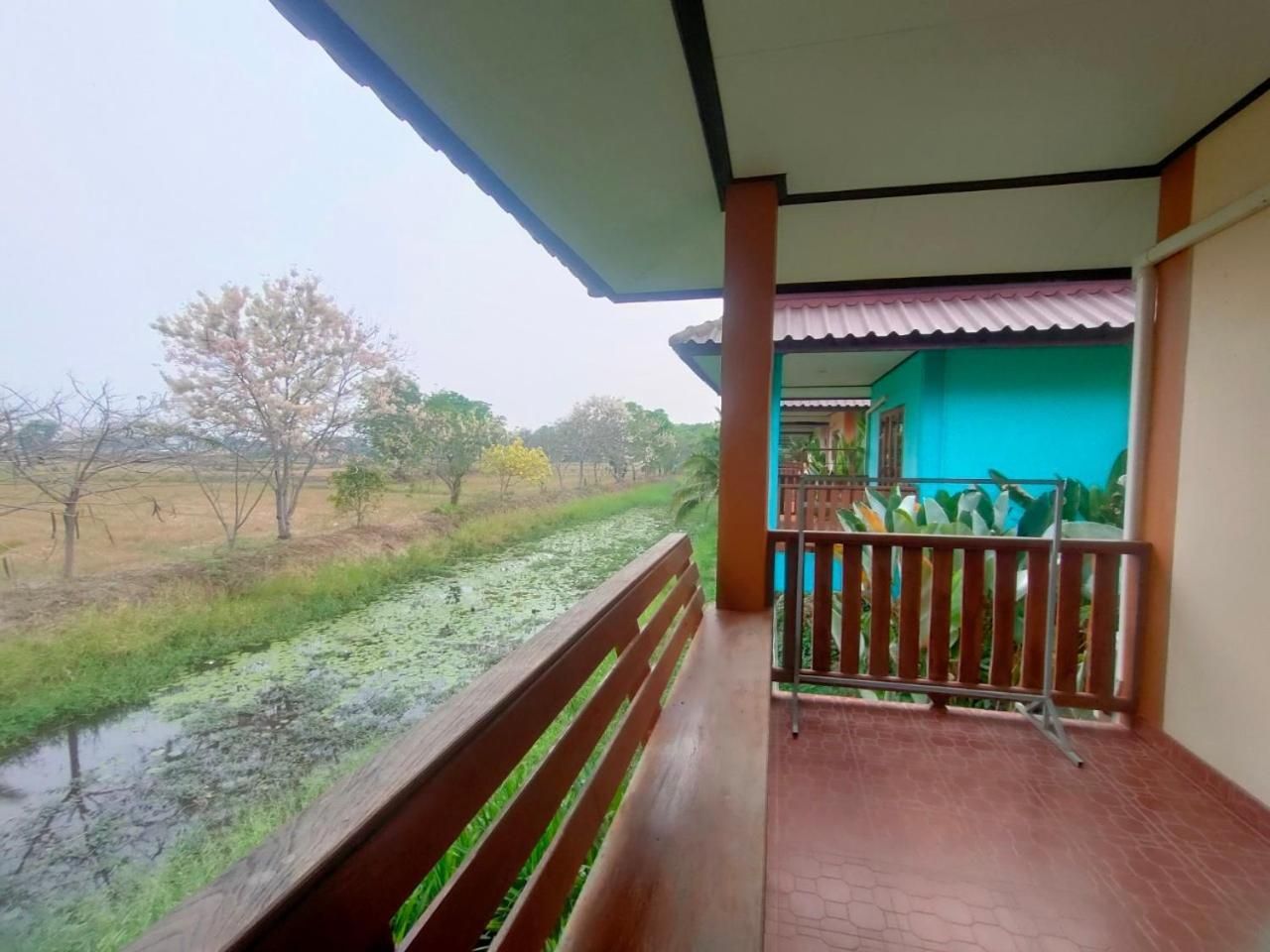 Chatchawan Resort Uttaradit Double Room with Balcony 2