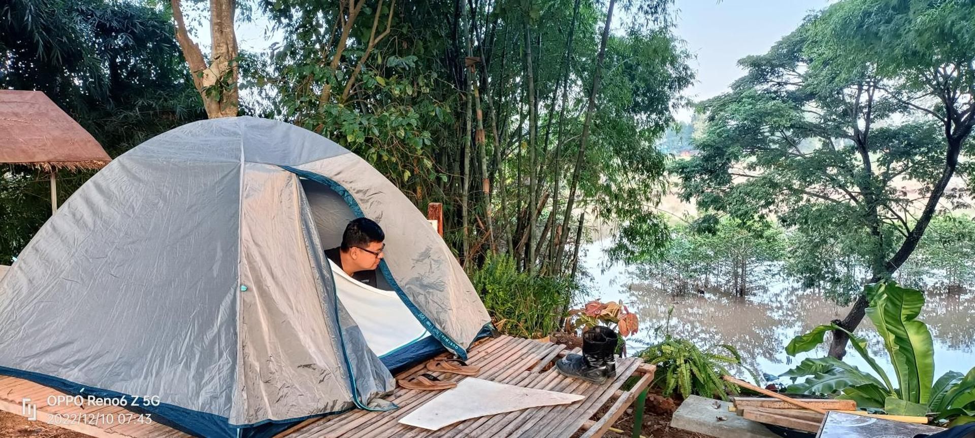 Tent