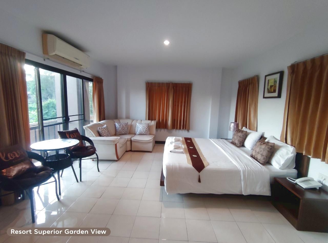 Areena Resort and Hotel Uttaradit Superior King Bed