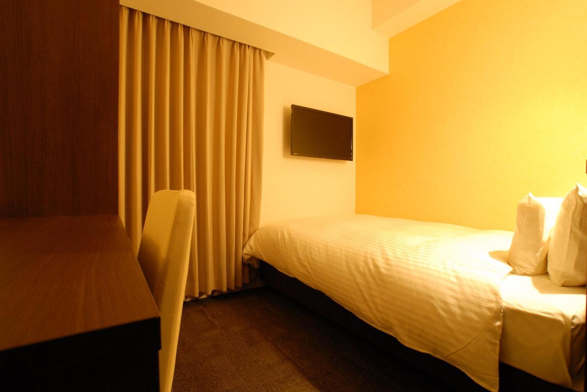 Economy Single Room - Smoking