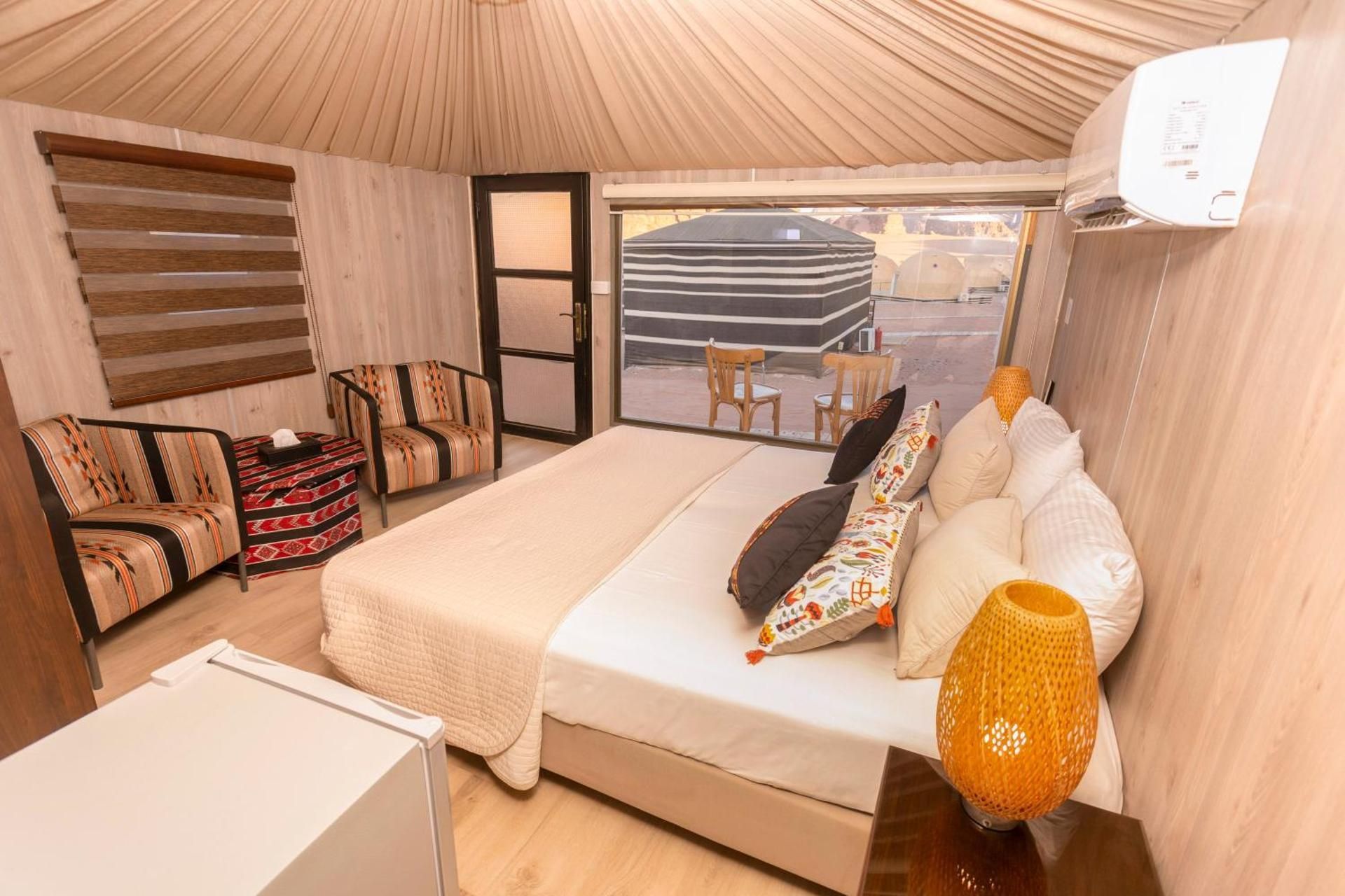 Sun City Camp Hotel Deluxe Double or Twin Room with Mountain View 2