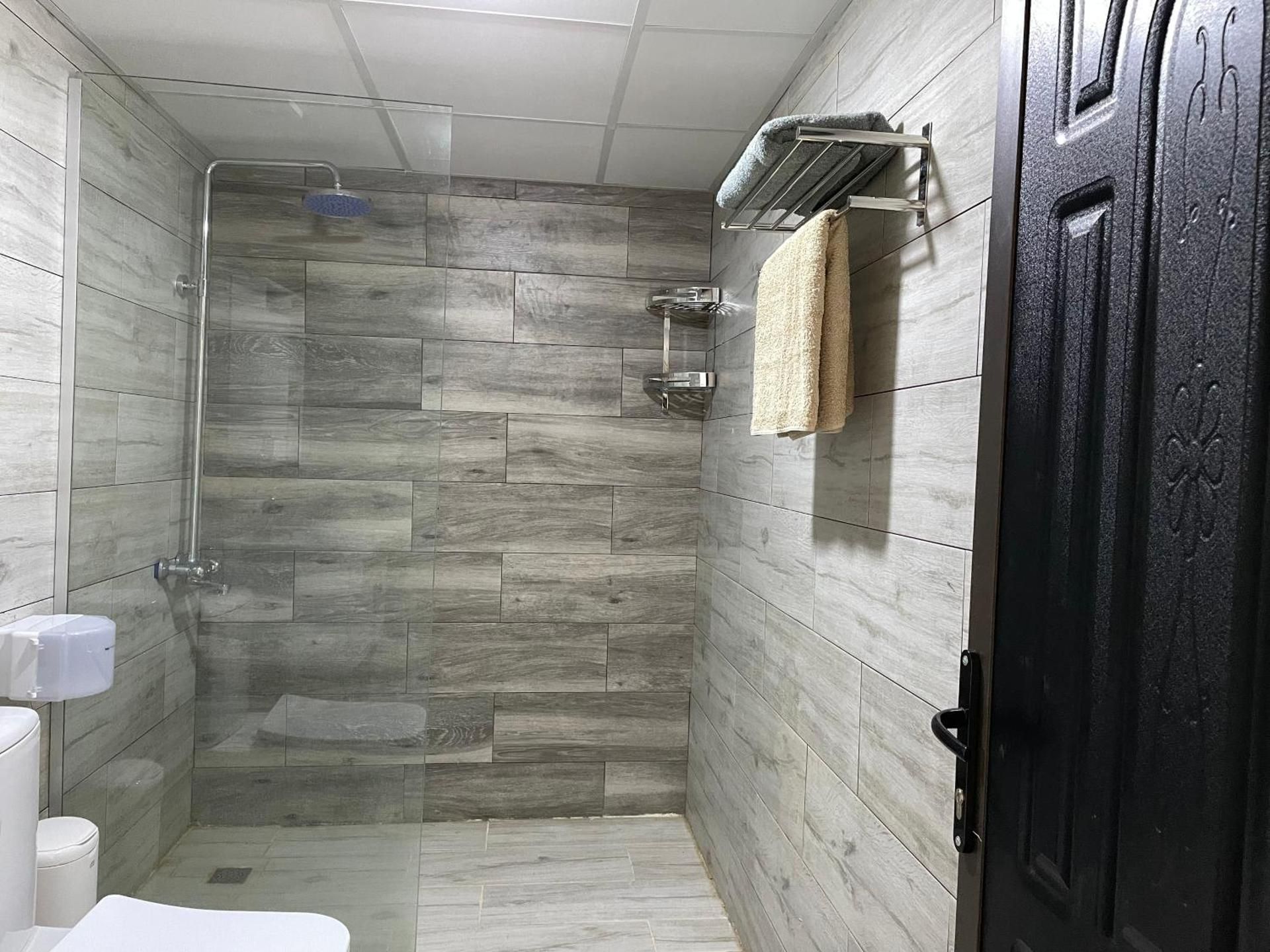 Wadi Rum Desert Tours and Glamping with Hussein Deluxe Double or Twin Room with Mountain View 3