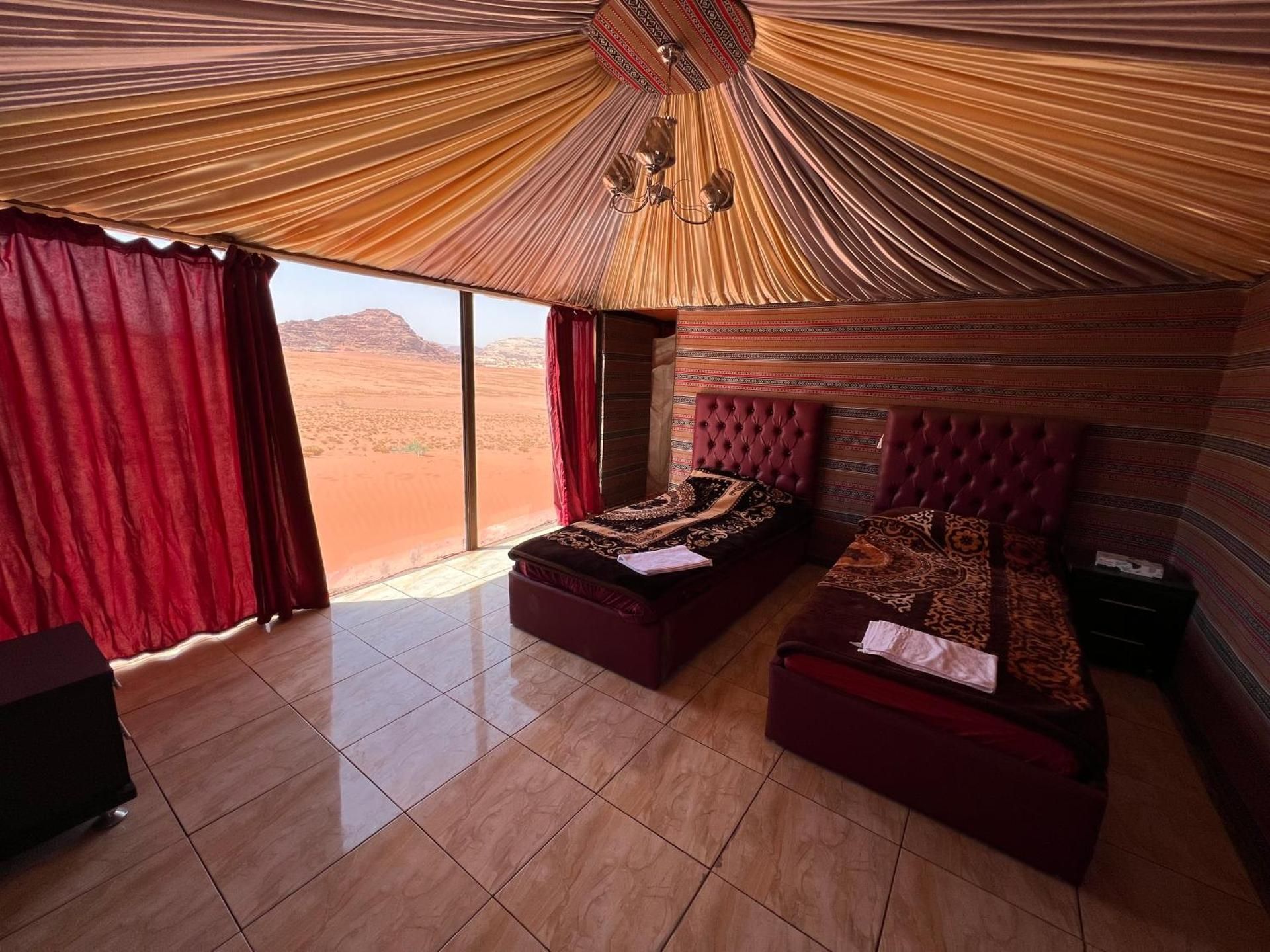 Twin Room with Mountain View