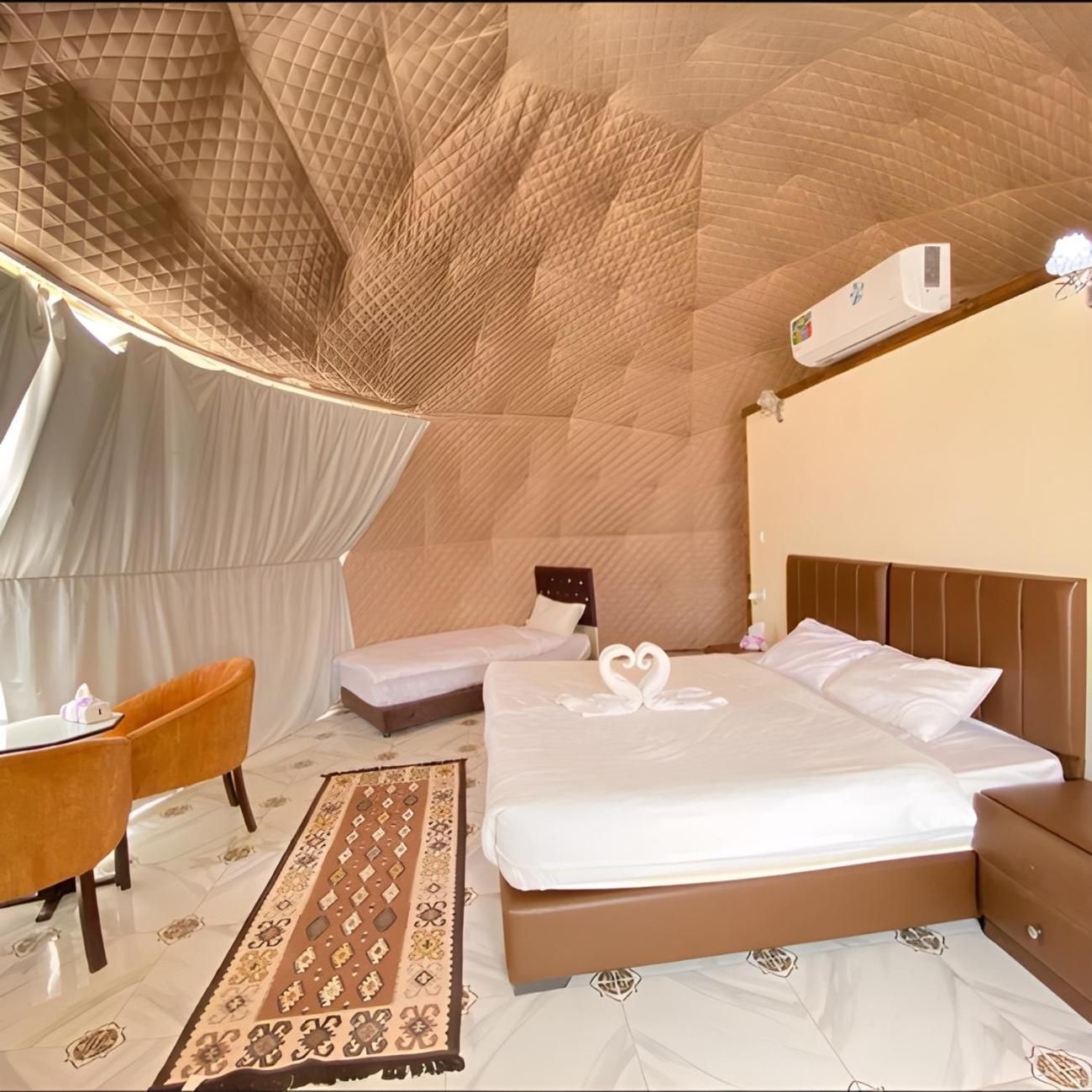 Superior Queen Room