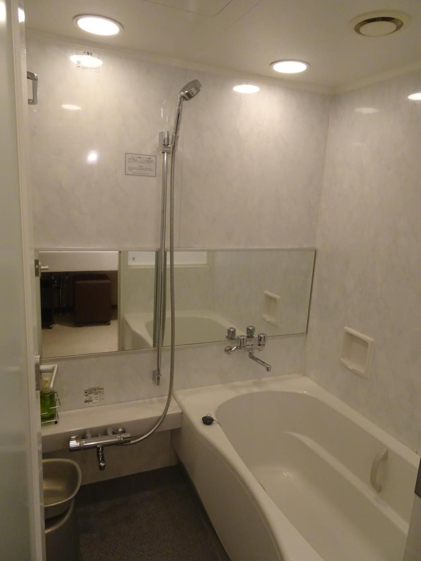 Standard Twin Room - Non-Smoking