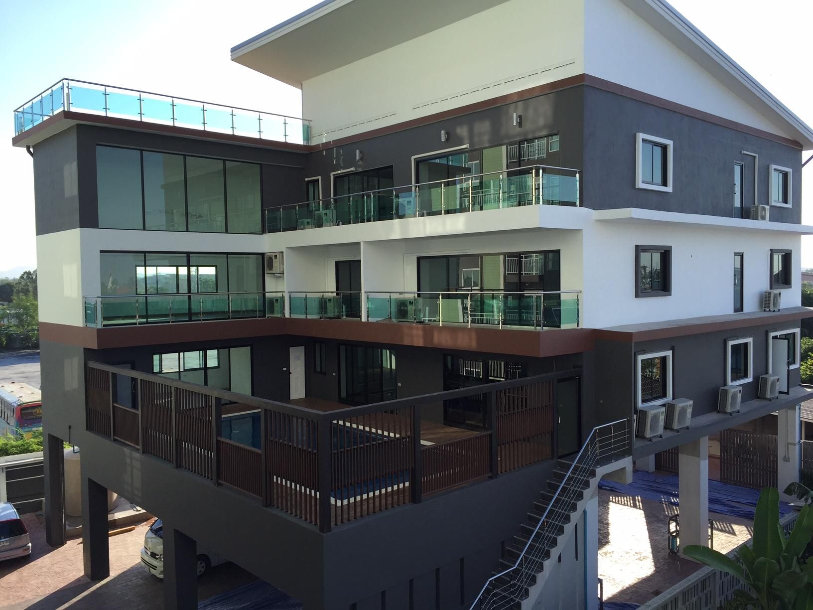 Modernbright Serviced Apartment Laemchabang