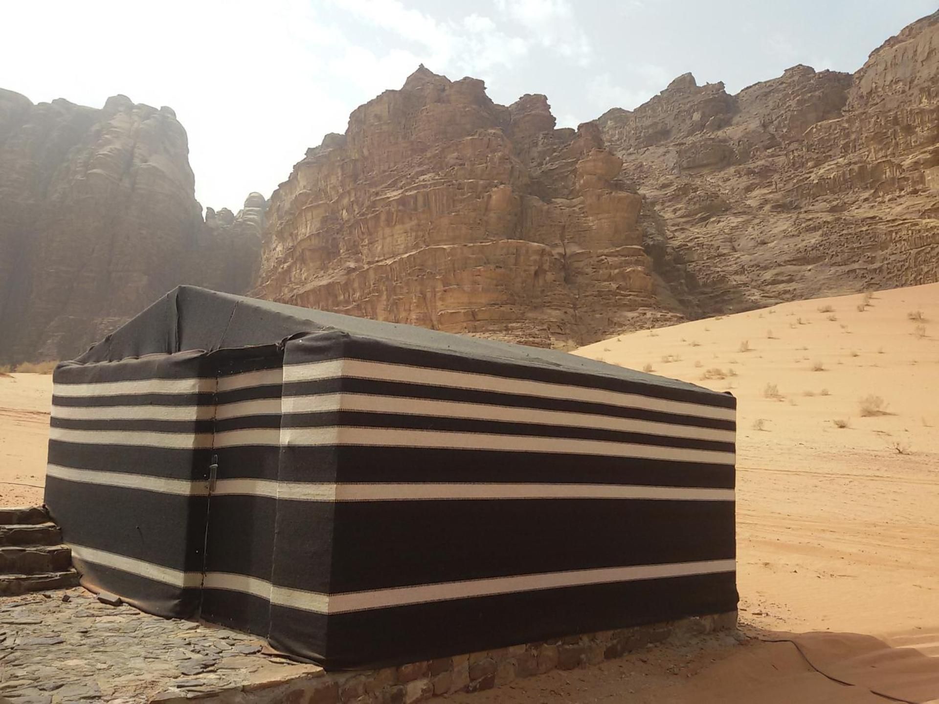 Bedouin Stylelife Camp Twin Room with Mountain View 2