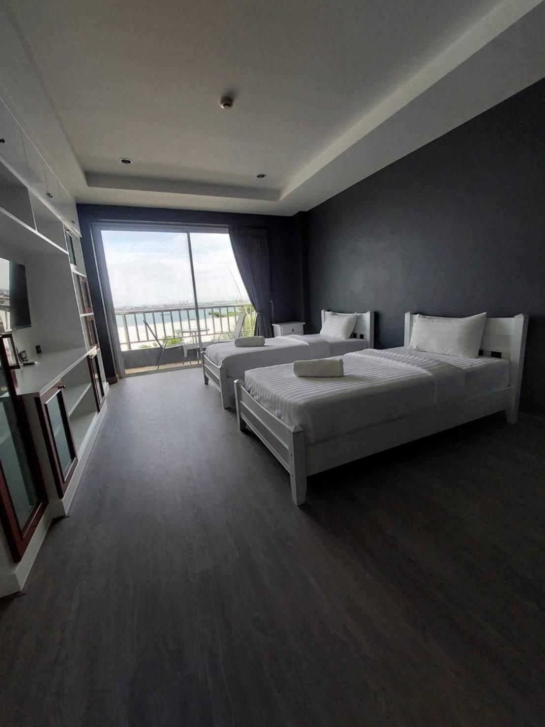 Deluxe Sea View Room