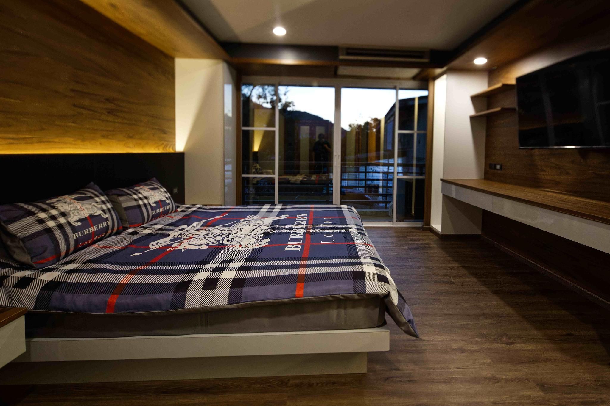 Superior - 1 Double Bed