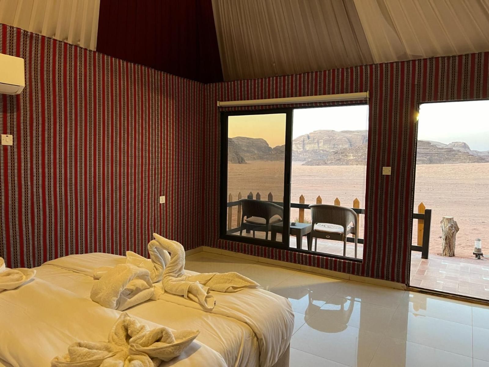 Shaheen Camp Wadi Rum Deluxe Double or Twin
