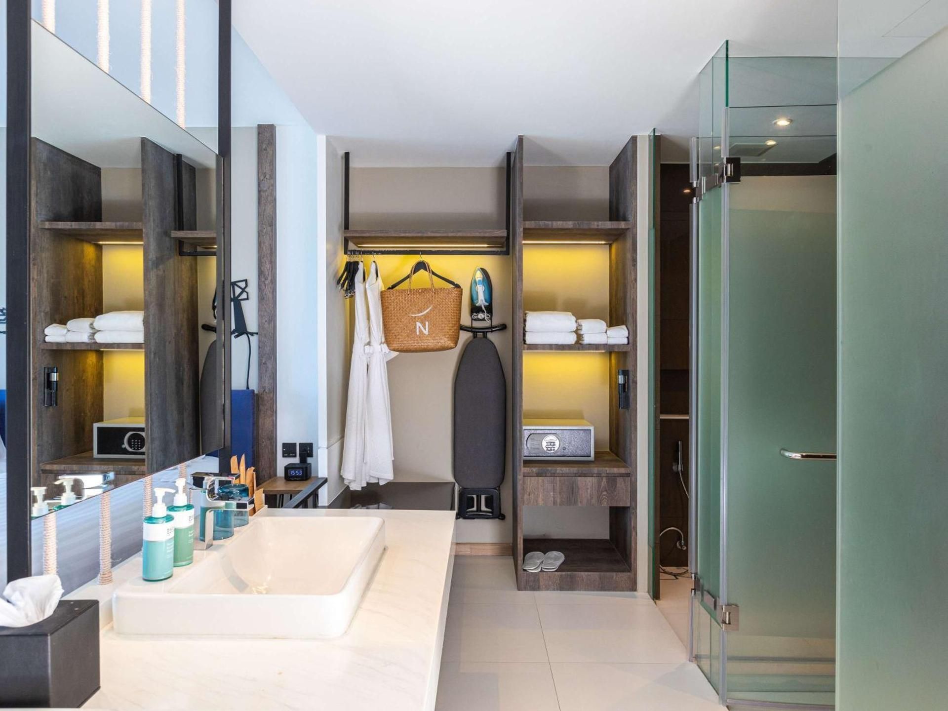 Novotel Koh Si Chang KOH SI CHANG SEA VIEW PREMIER VILLA- TWO SINGLE BEDS 3