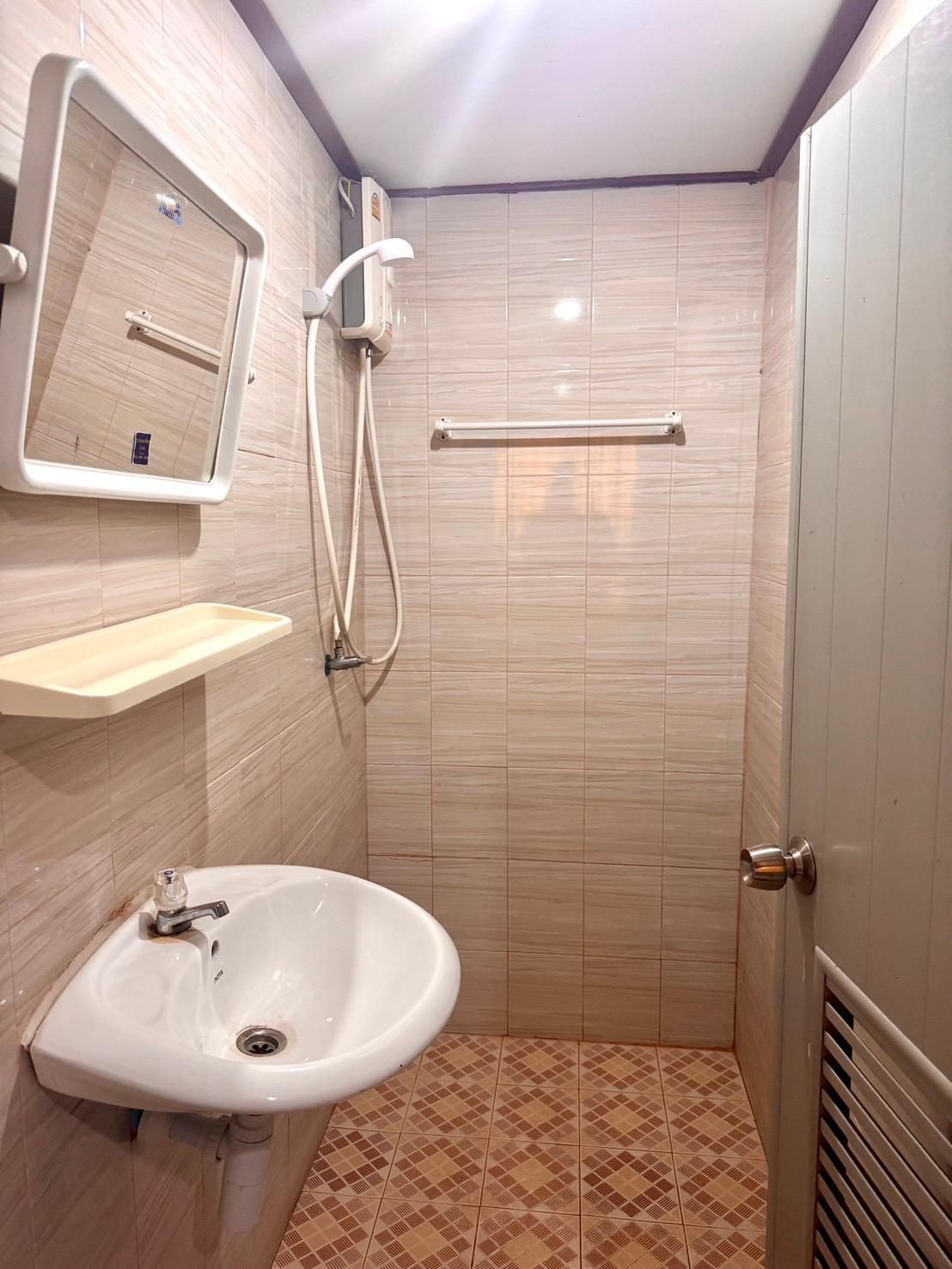 Super Family Room for 6 pax