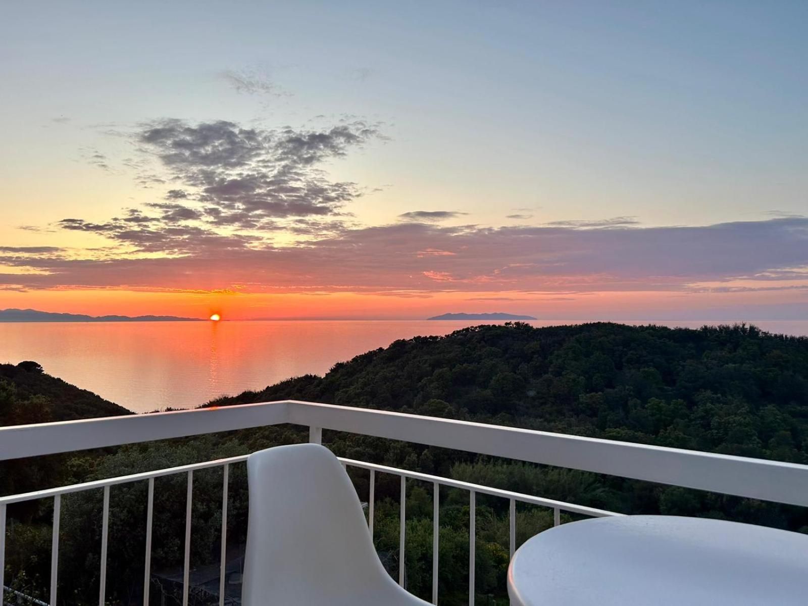 Double Room with Balcony and Sea View