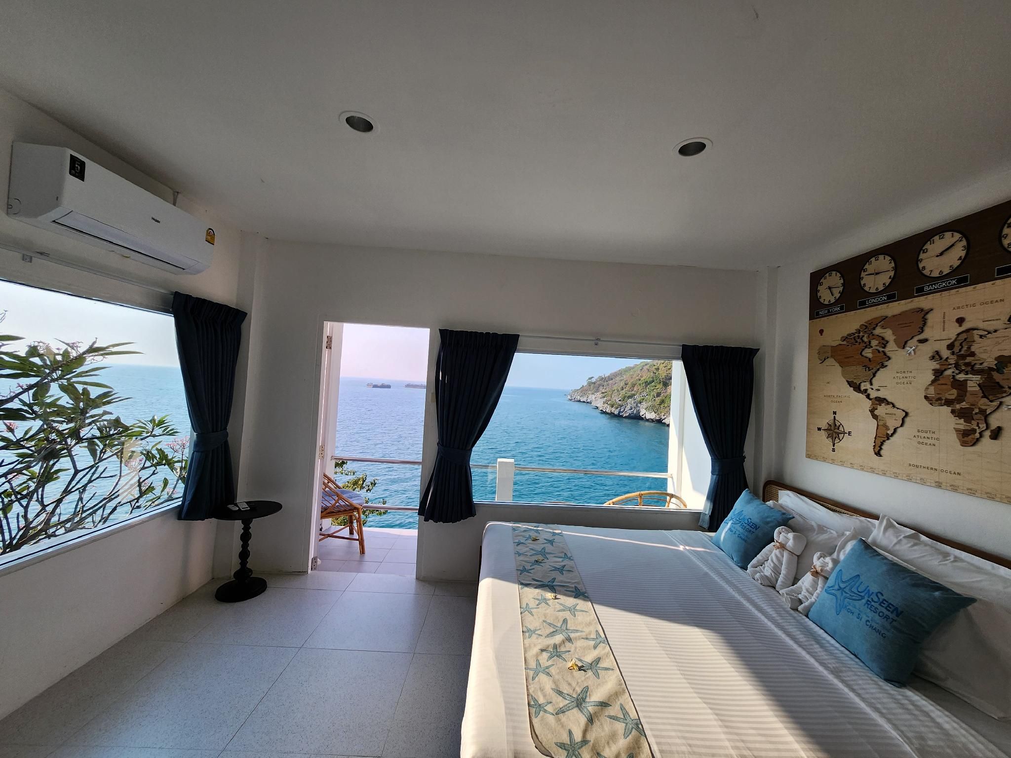 Sea View Queen