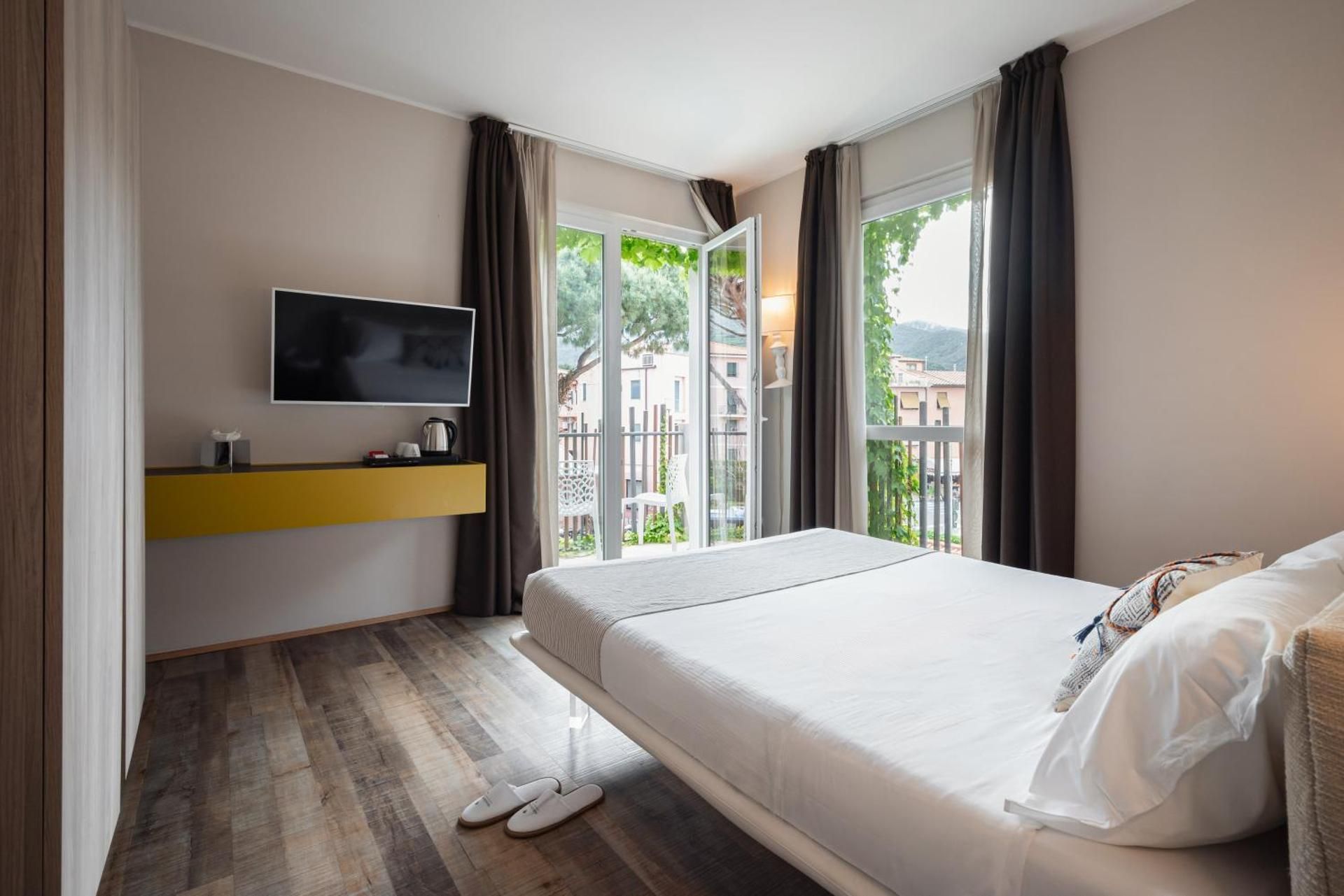 Suite with Balcony