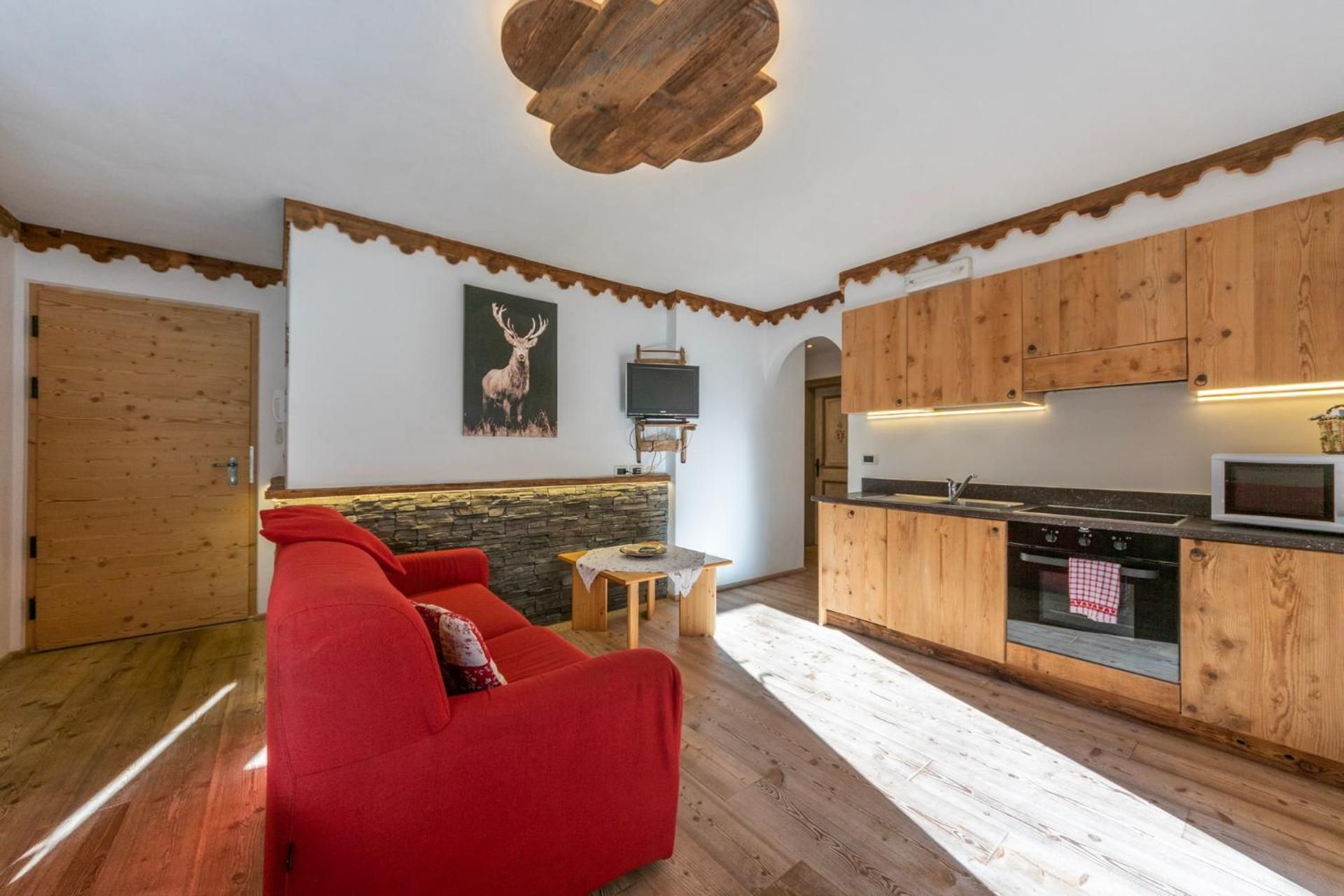 DELUXE APARTMENT