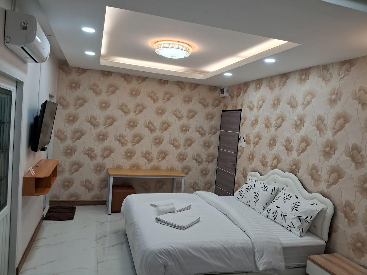 King Bed - Non-Smoking, Not Pet-Friendly