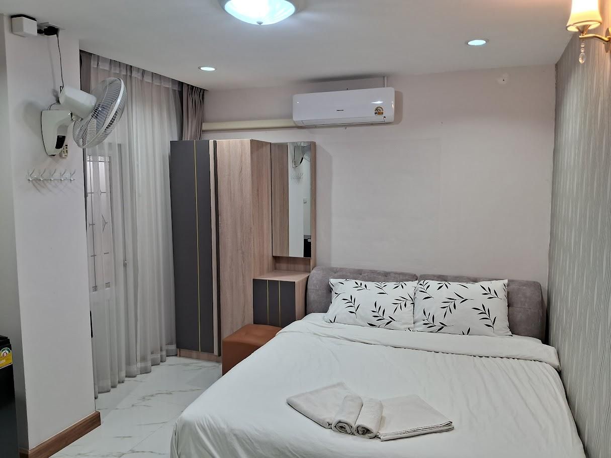 King Bed - Non-Smoking, Not Pet-Friendly