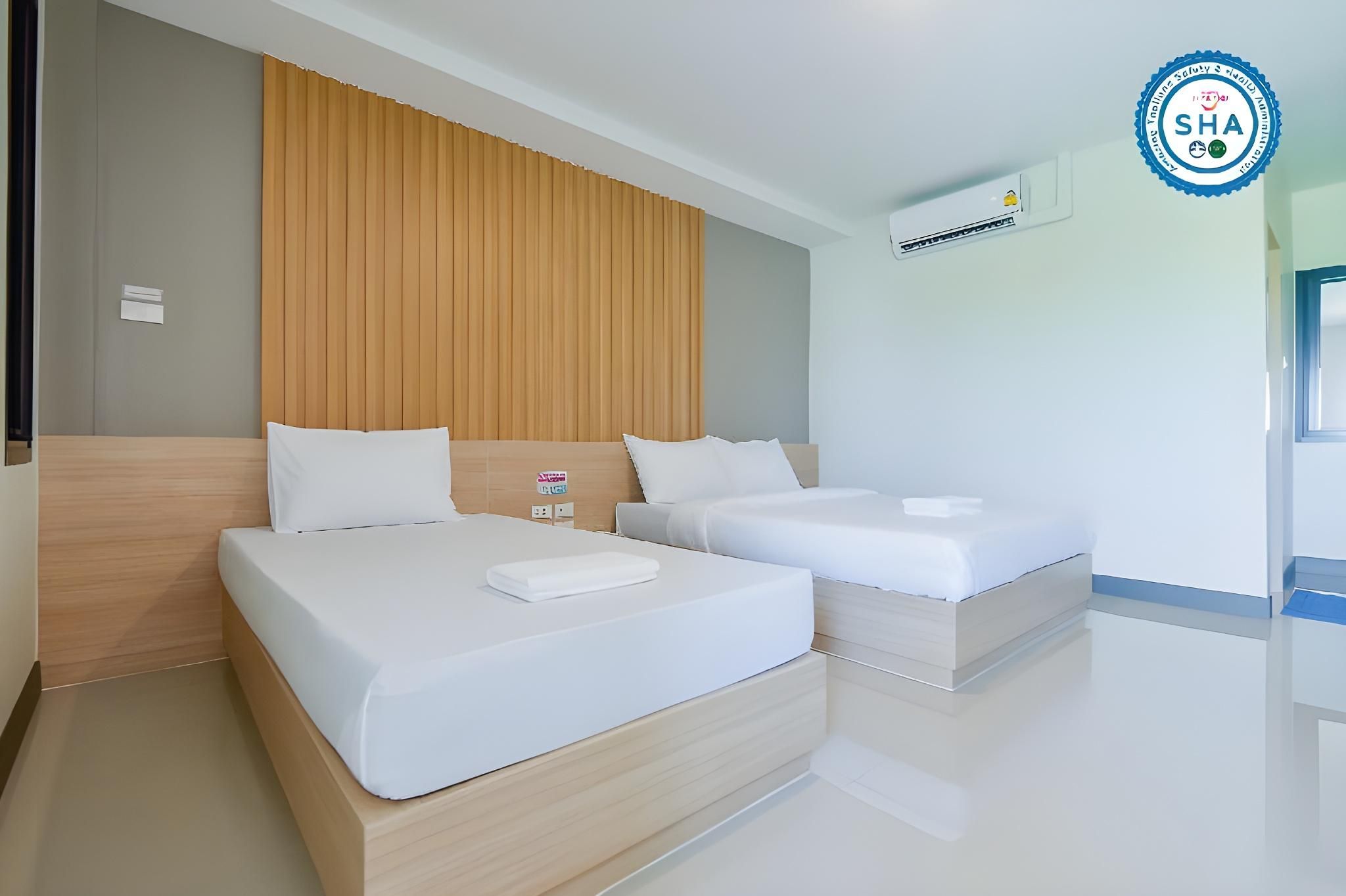 Nunglenkunmai Hotel Triple Room - Parking Included