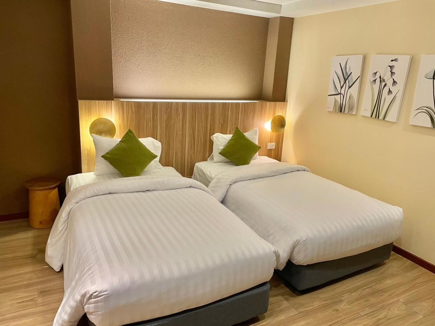 Mybed Chonburi Superior Twin Room