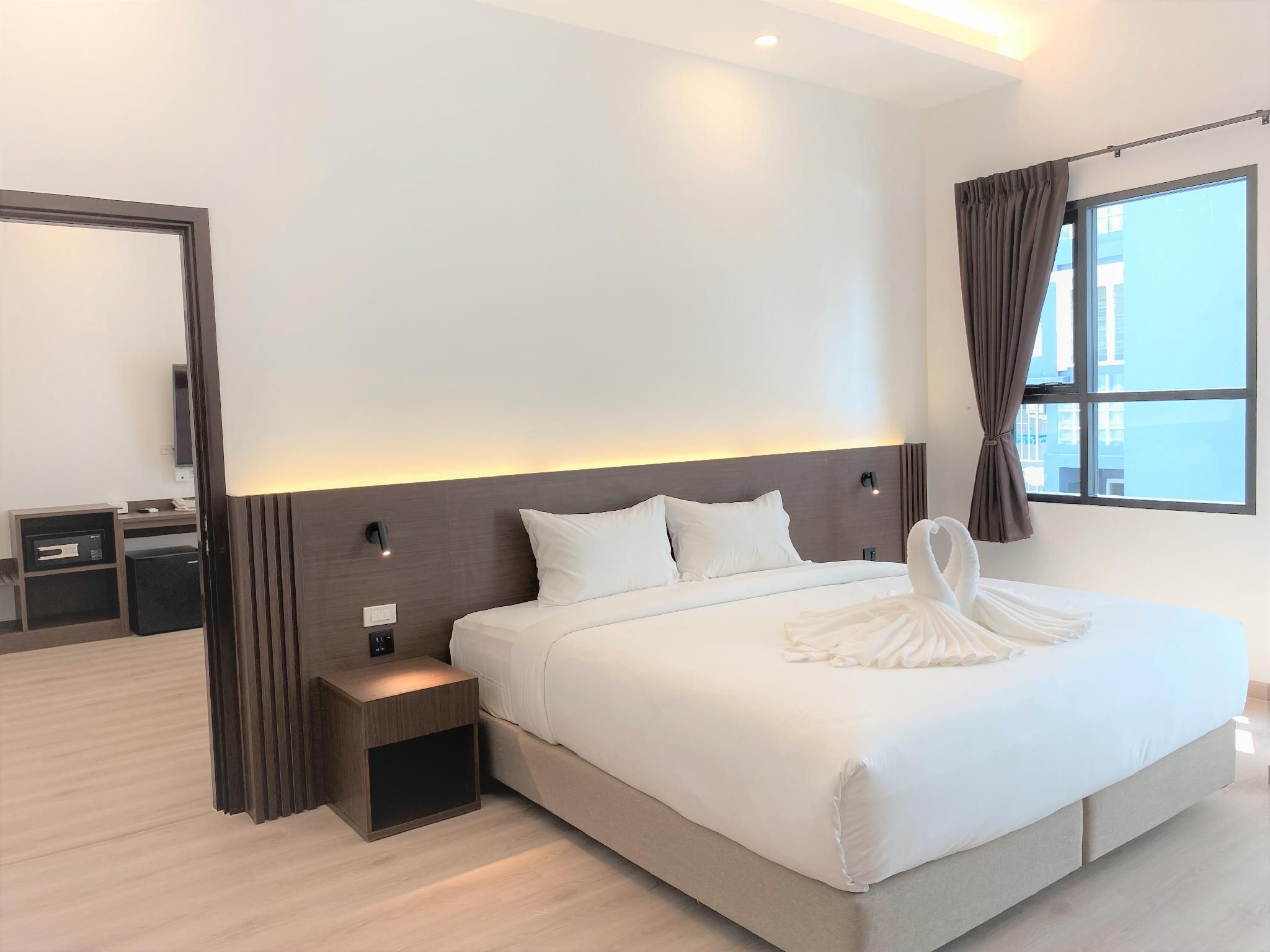 Superior Connecting Rooms