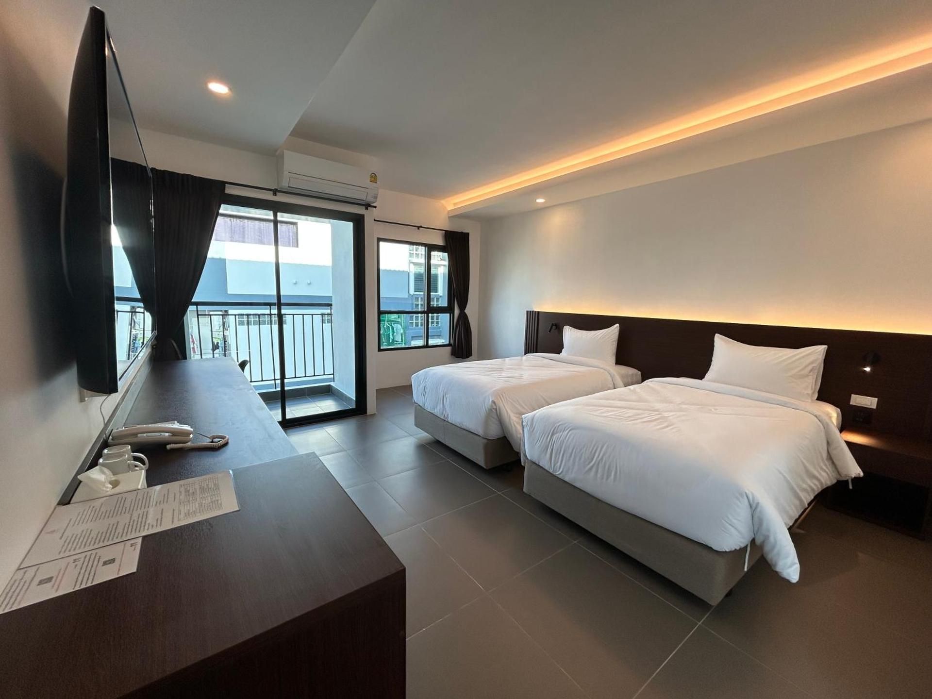 2 Single Beds Superior Non-Smoking