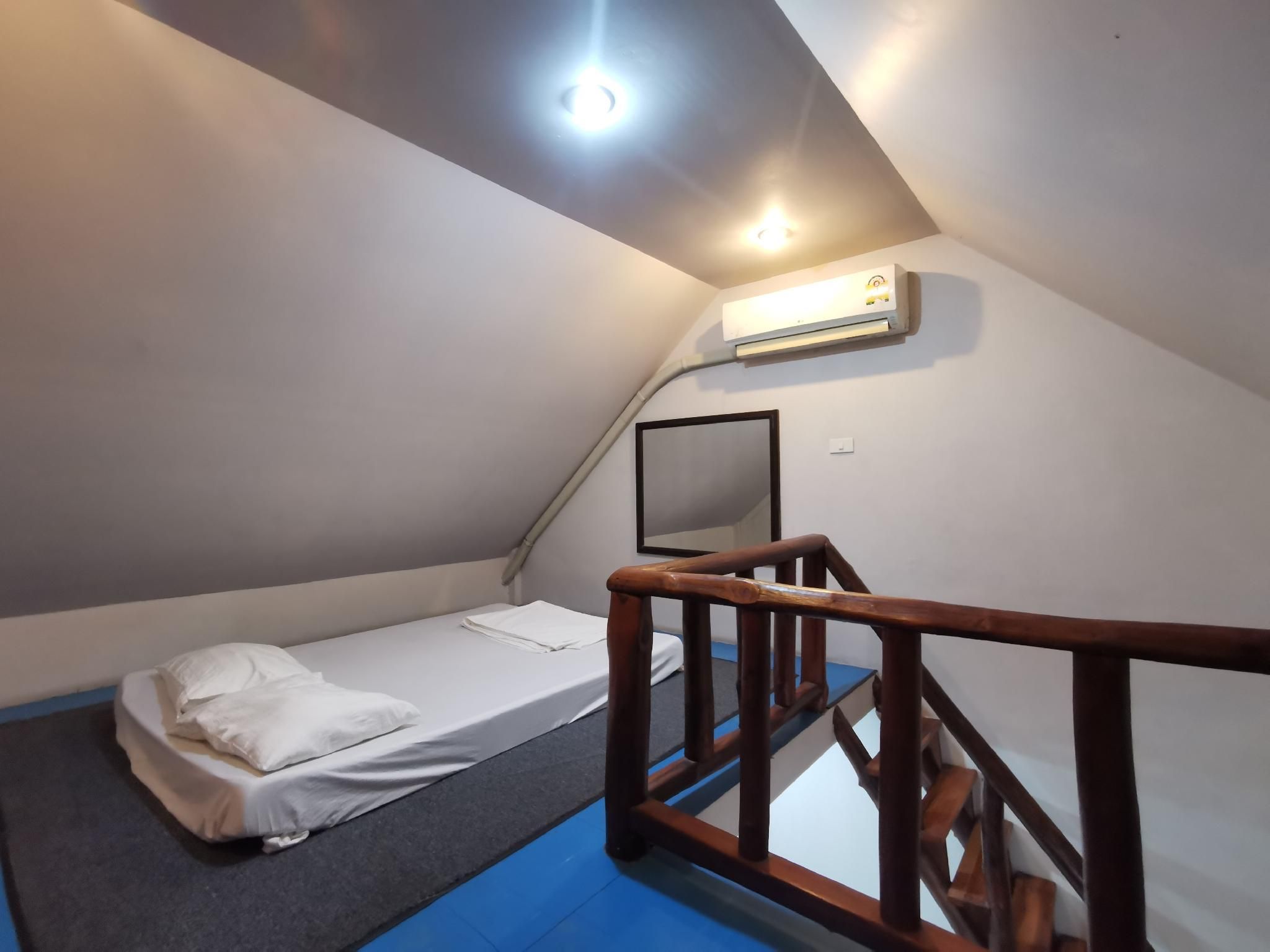 Triple Room with Balcony