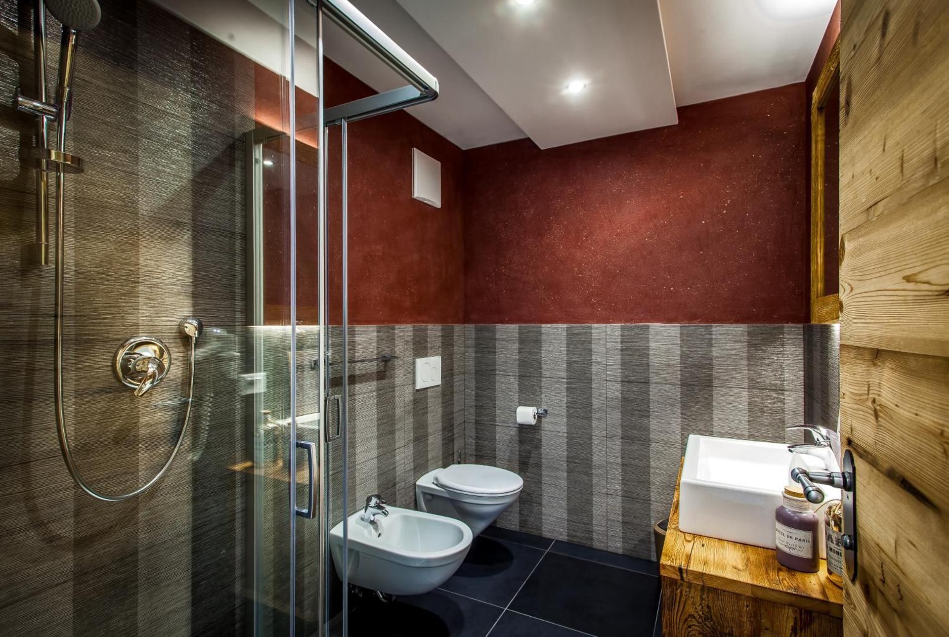Two-Bedroom Deluxe Apartment