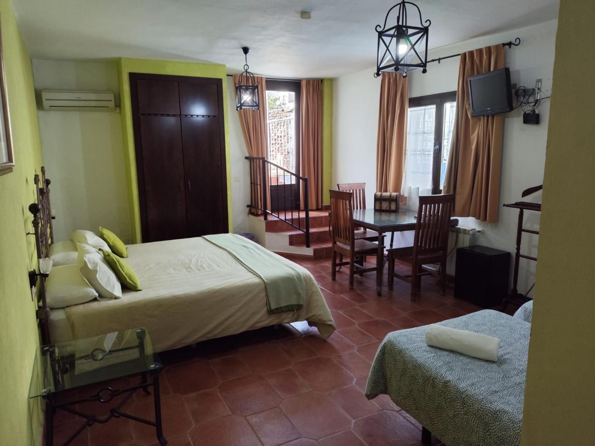 Triple Room with Pool View