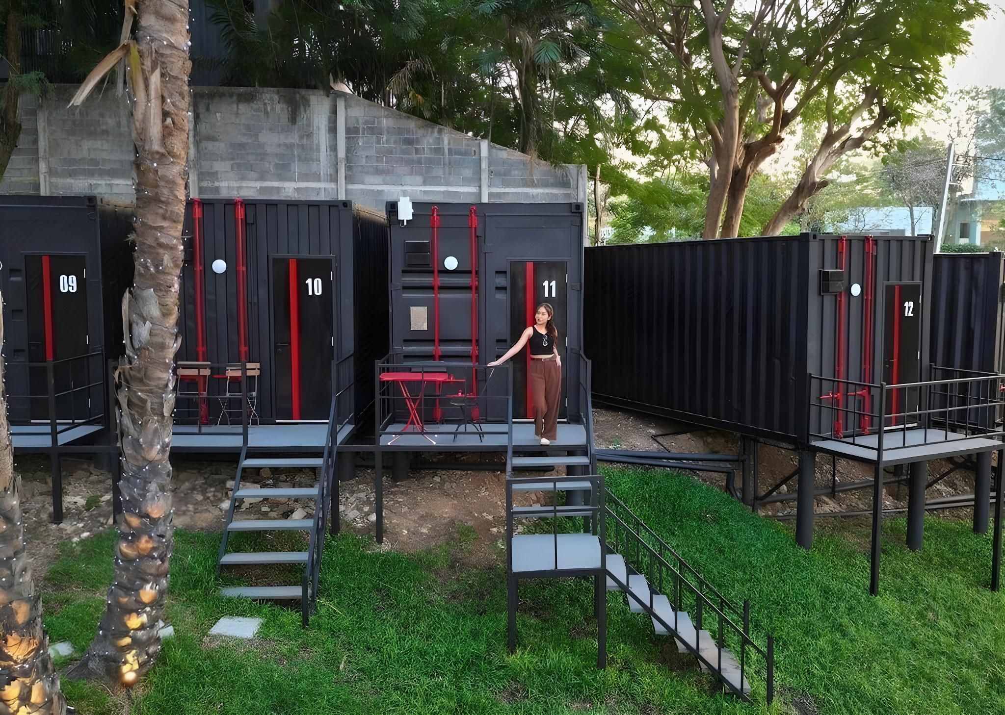 Nomads Homestay Sriracha