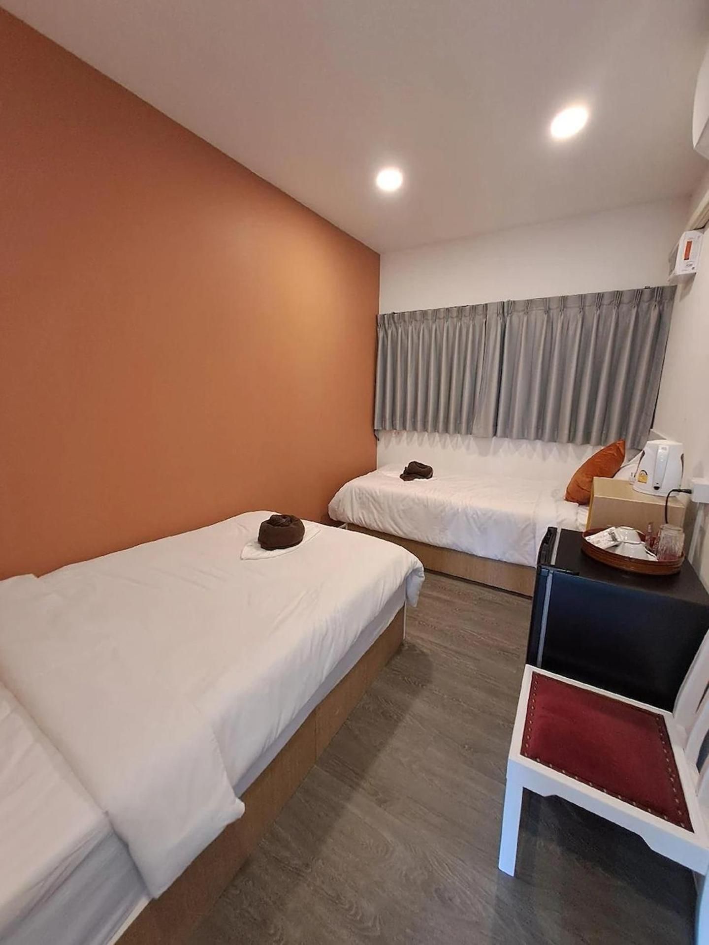 Nomads Homestay Sriracha Twin Room