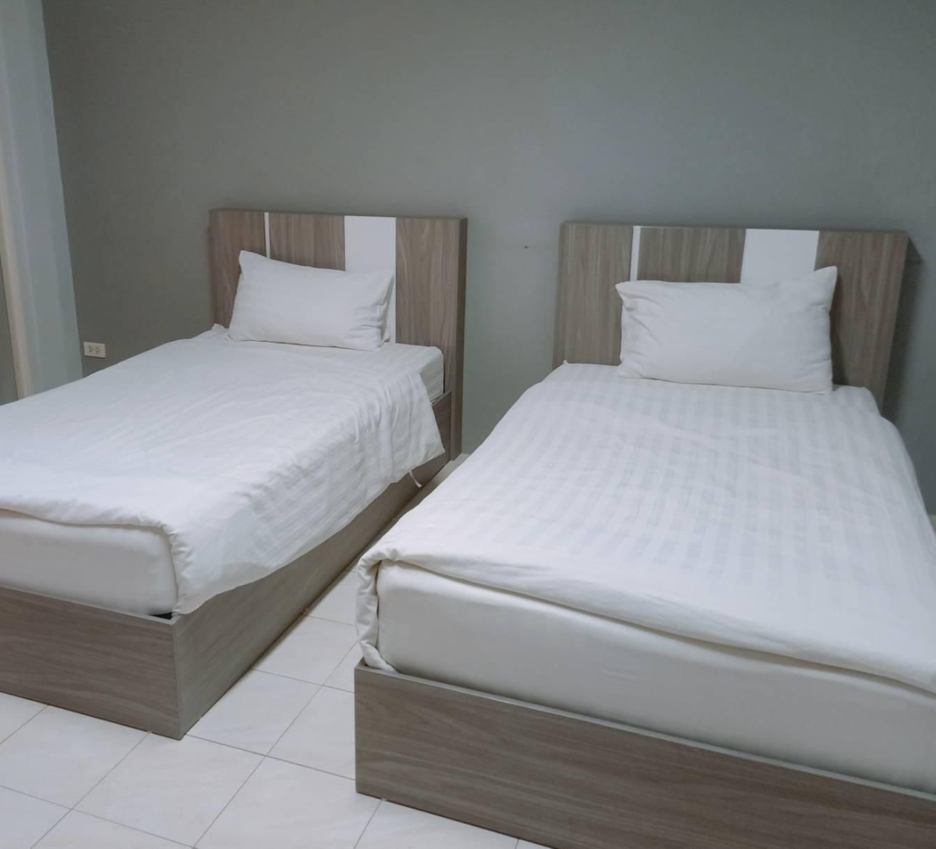 Burapha Bangsaen Garden Apartment Studio Twin Room