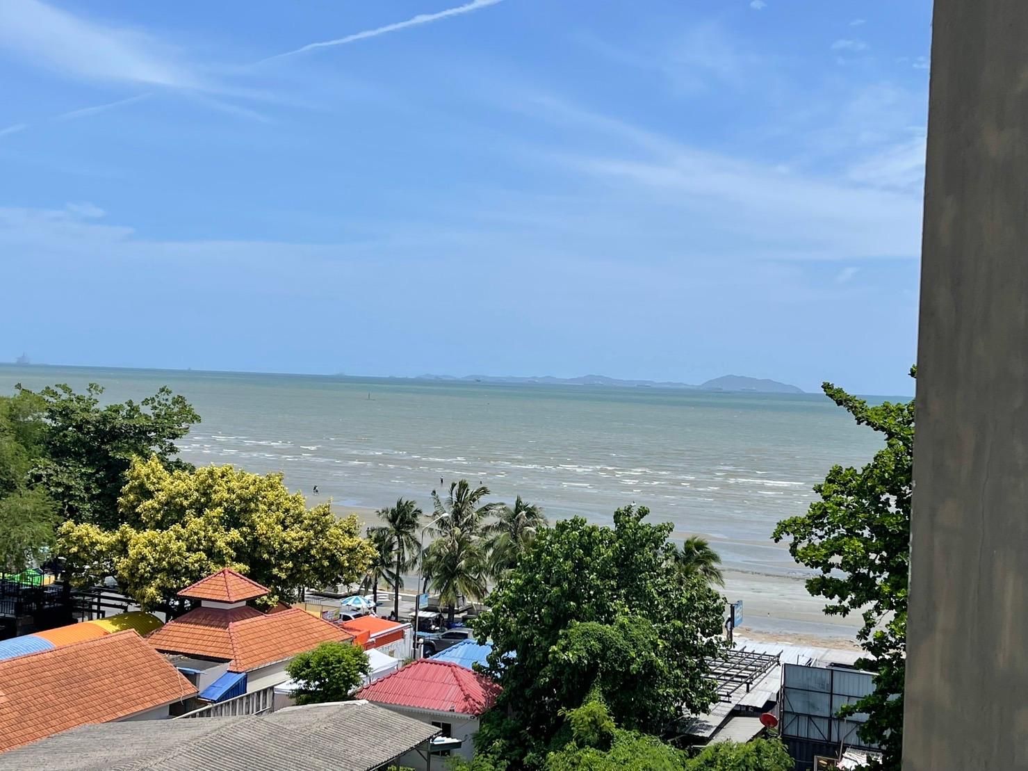 8491b0c6e72f81af54c30b54d2cf3de1