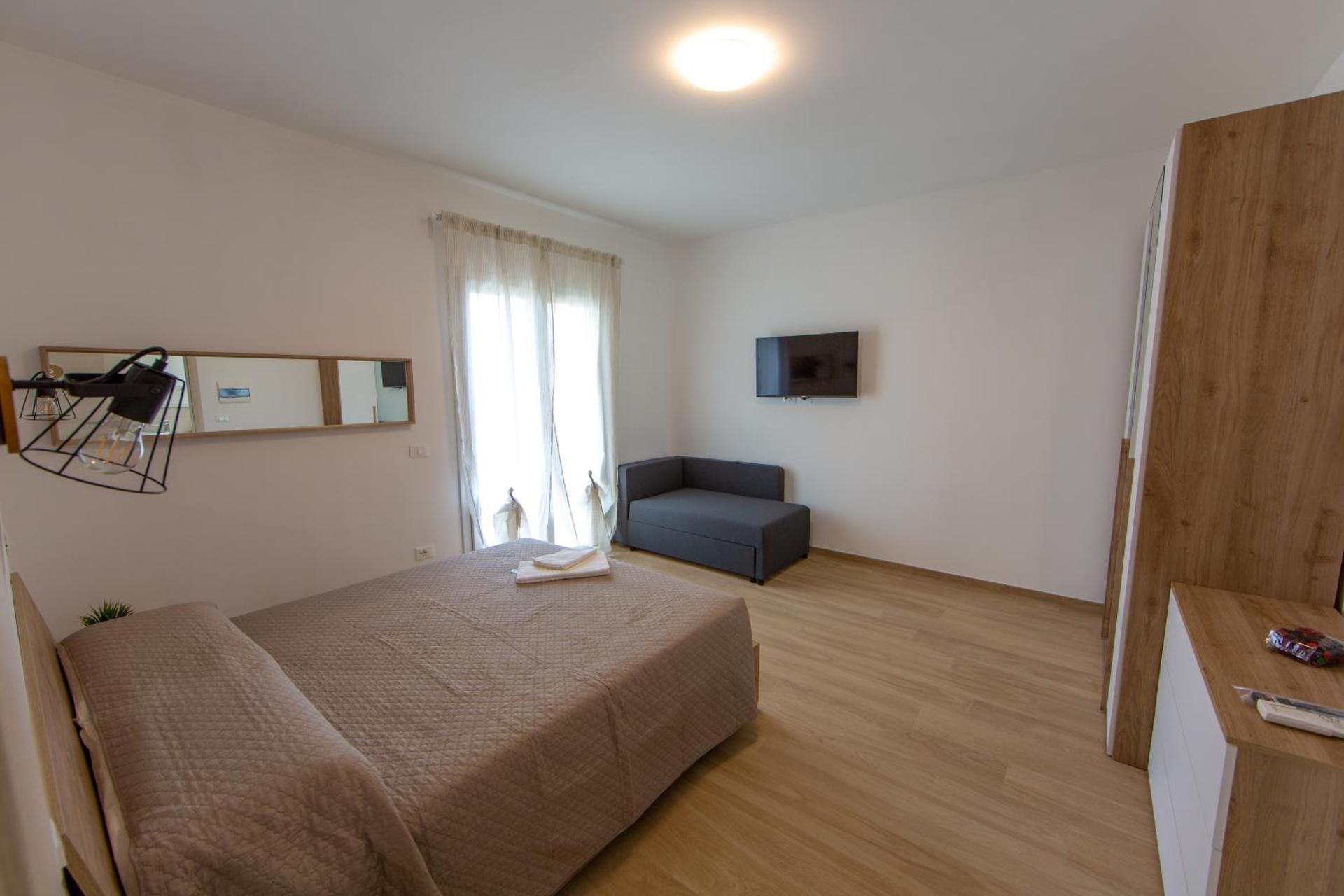 Triple Room with Private Bathroom