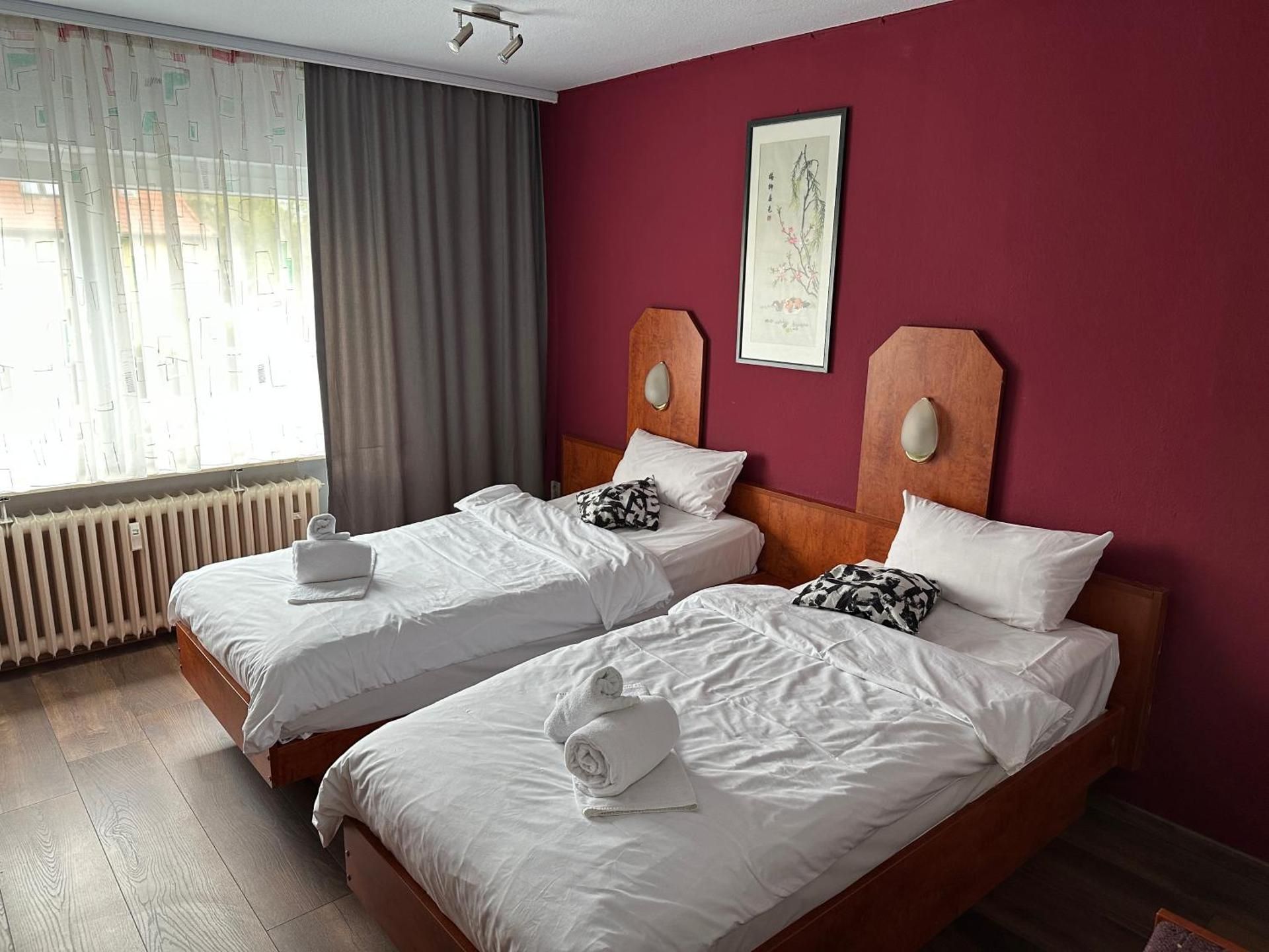 Bone To Budget Twin Room 2