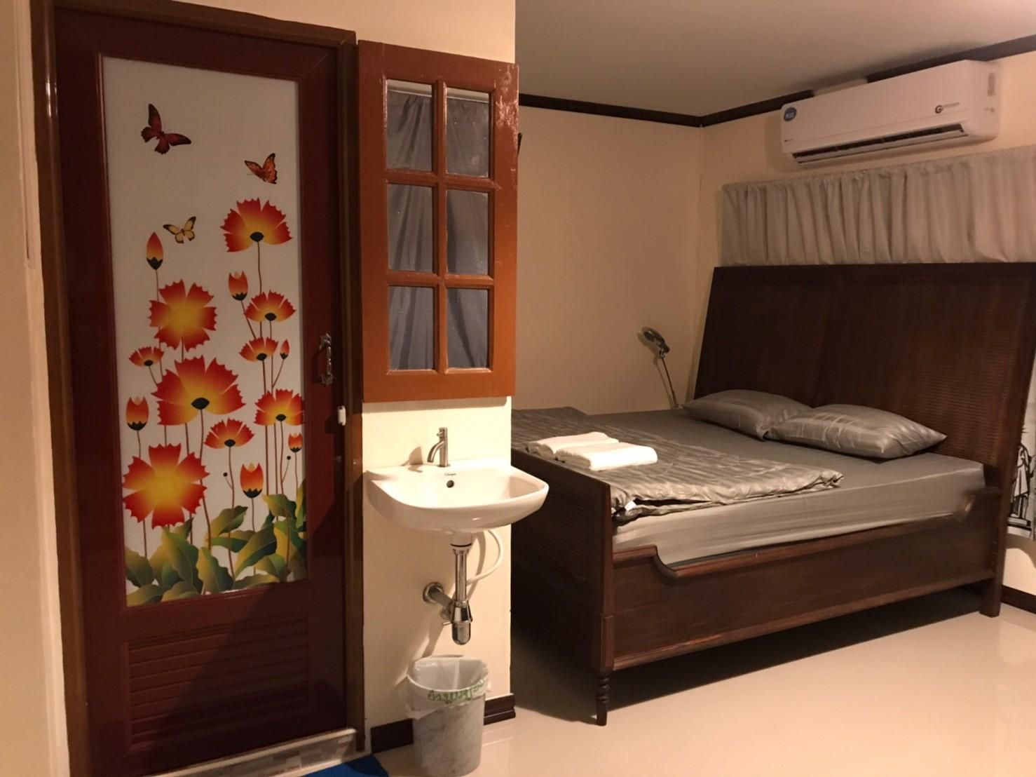 SEA HOUSE BANGSAEN Deluxe Room -- 1 Bed