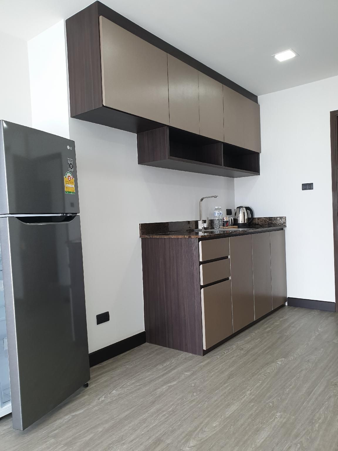 The High One 1 Bedroom King Non-Smoking 3