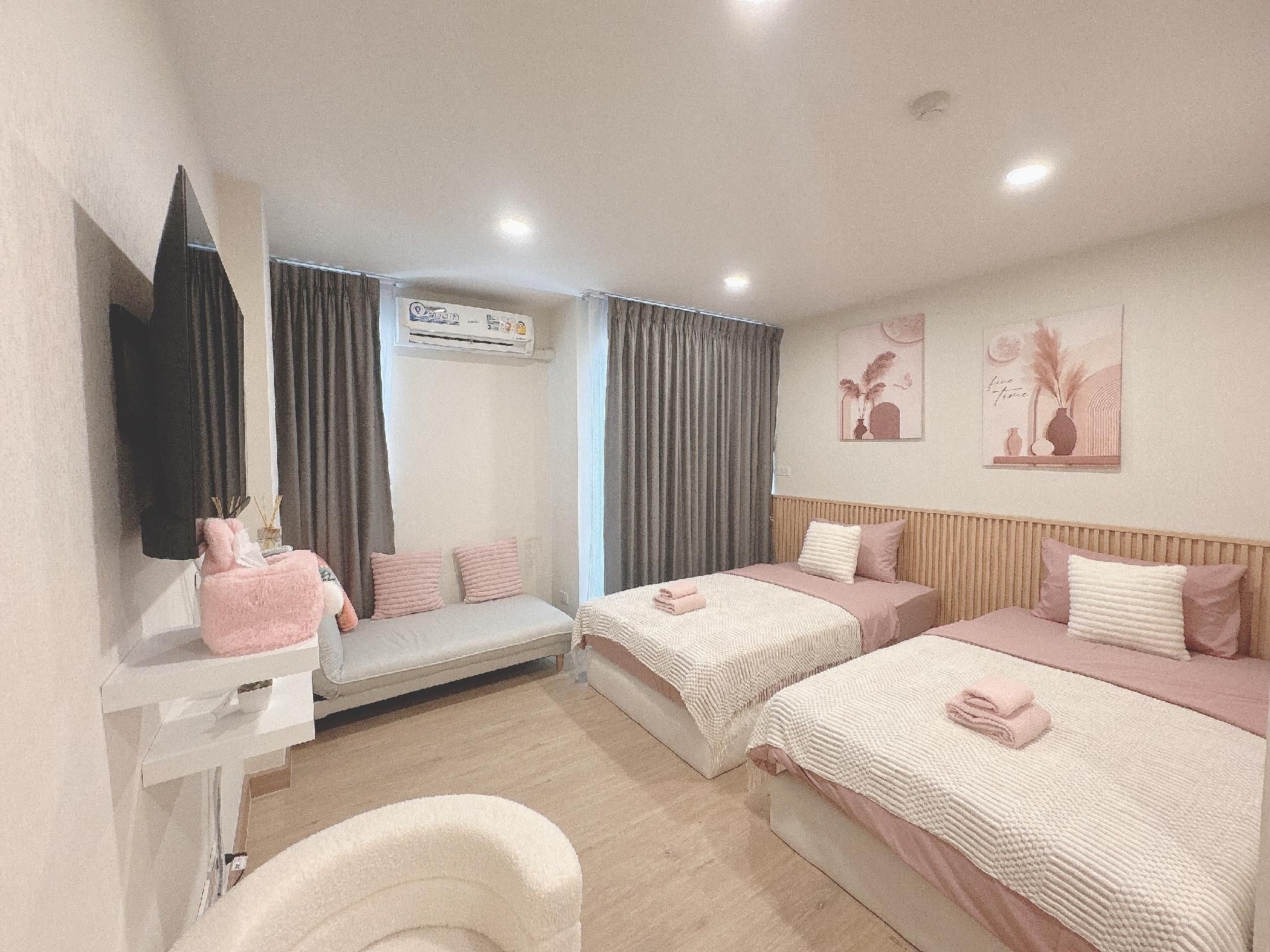 D - 2 Double Beds