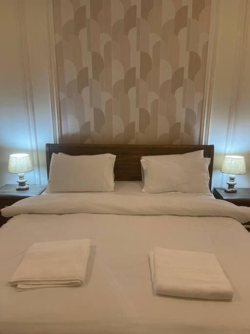 Modern 1BHK Getaway Near PDO