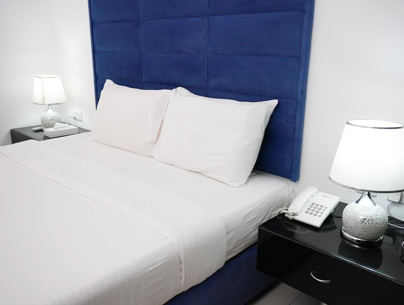 Park Side Plaza Hotel Single Room B - Non-Smoking 2