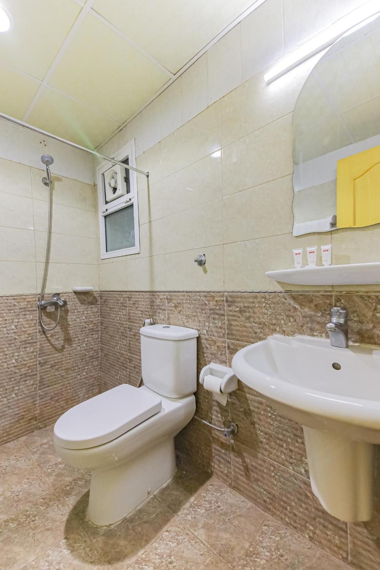 Savoy Inn Hotel King Basic Non-Smoking 3