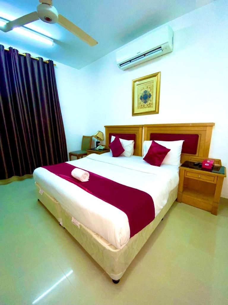 Savoy Inn Hotel King Basic Non-Smoking