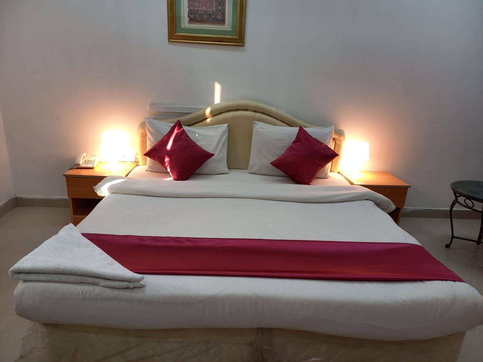 Savoy Inn Hotel King Basic Non-Smoking 2