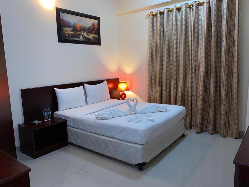 Savoy Grand Hotel Apartments Standard Double or Twin Room 2
