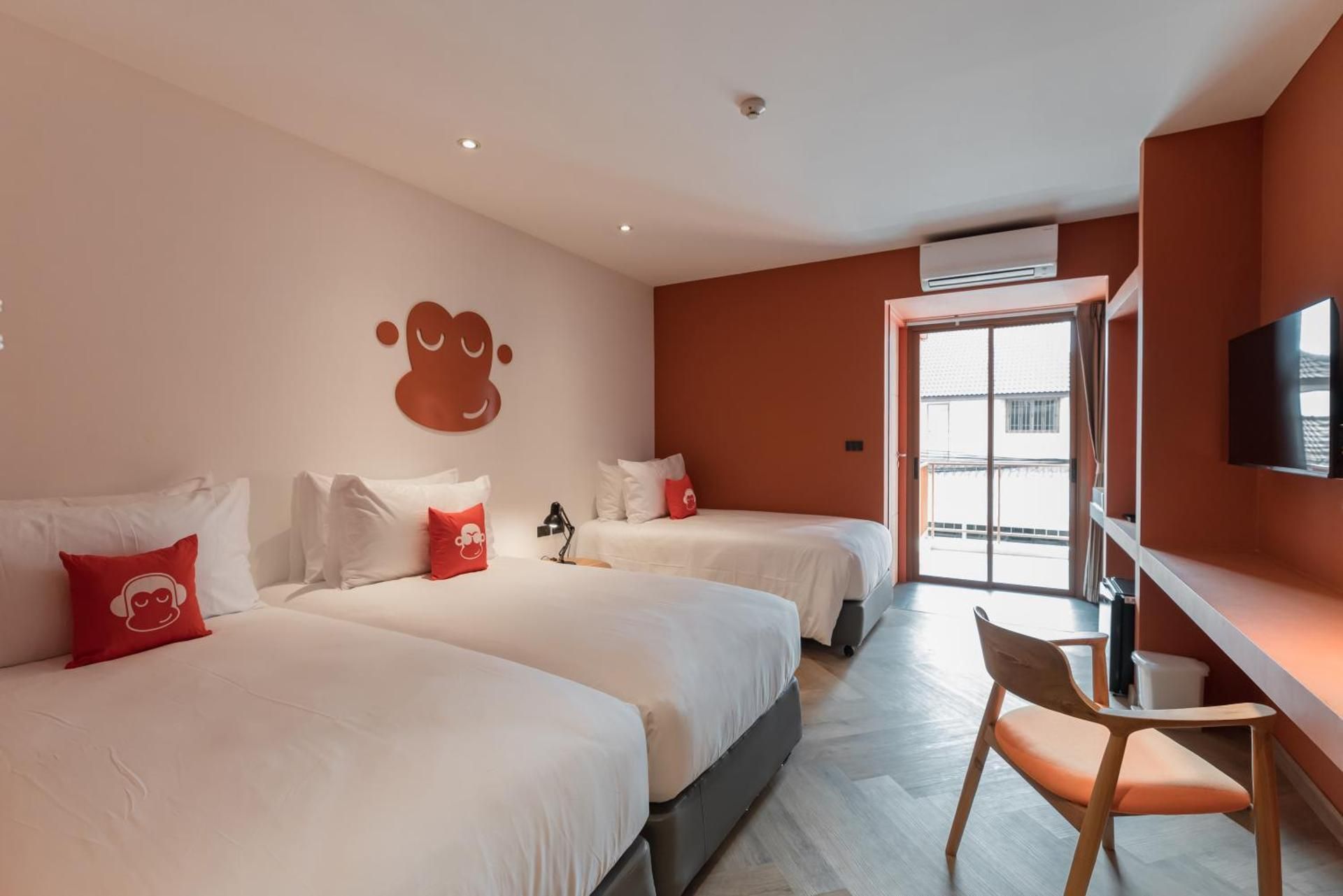 Deluxe Triple Room with balcony