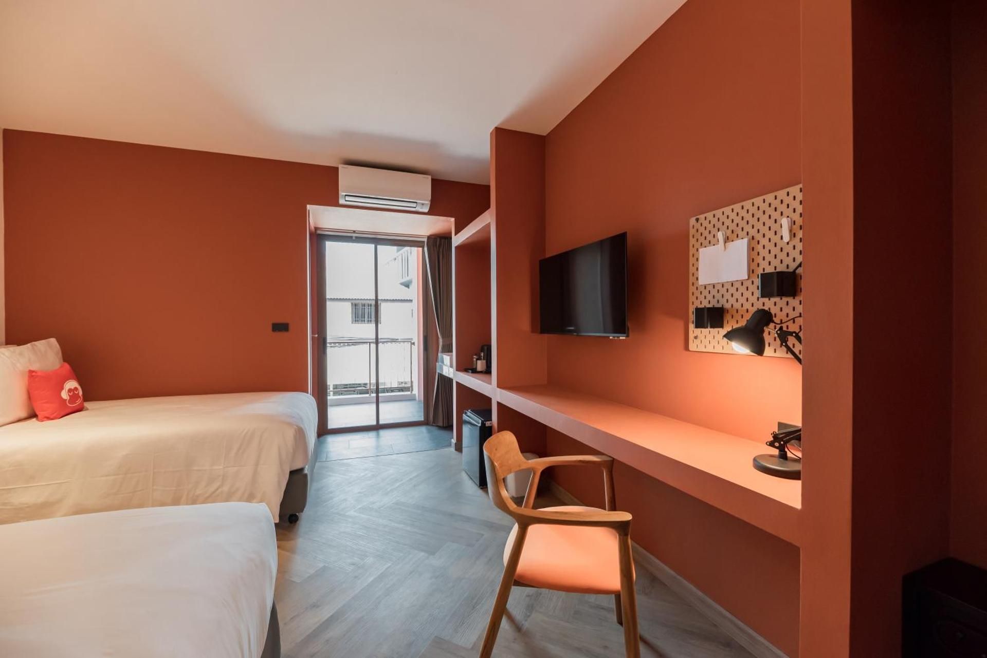 Deluxe Triple Room with balcony